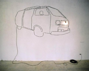 Оригінальний візерунок на стіні можна зробити з електричного дроту