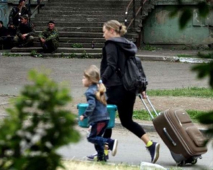 Боевики угрожают забрать квартиры у луганчан, которые сбежали из города