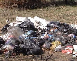 В Запорожской области нашли тонну ампутированных частей человеческих тел