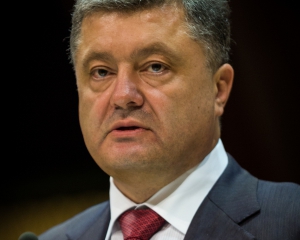 Порошенко пообіцяв покарати командирів сил АТО за втрати під Іловайськом