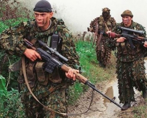 Українській армії пора перейти до партизанської війни на Донбасі - офіцер