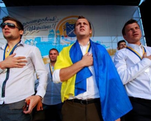 Футболист сборной Украины спел о Путине