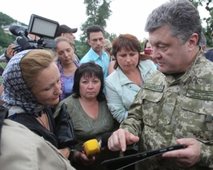 Порошенко предлагает Раде ввести на Донбассе особый порядок самоуправления