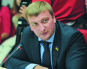 Петренко объяснил, как переселенцы из Донбасса смогут проголосовать на парламентских выборах