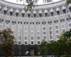 Яценюк: правительство повторно внесет в Раду пакет экономических реформ