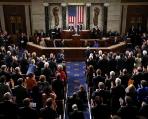 Порошенко просит Конгресс США предоставить Украине статус военного партнера