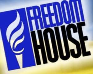 Freedom House требует расследовать нарушения прав журналистов в Украине