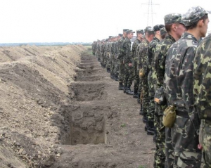 21 неизвестного солдата похоронили в Днепропетровске