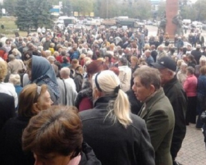 На Донбассе назревает бунт: люди требуют у террористов пенсий