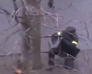 Найденное видео, намекающее, что командир &quot;Беркута&quot; стрелял из огнестрела по майдановцам