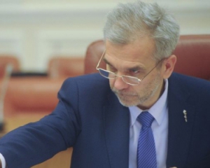 Яценюк был вынужден отстранить Мусия - политолог