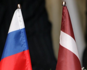 Латвія може заборонити видавати росіянам дозволи на проживання