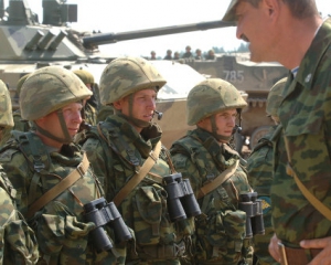 Россия подтянула к Мариуполю новую технику и подразделения осетин