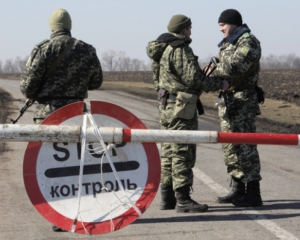 В Крыму к украинской границе стягивают тяжелую технику