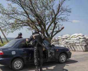 Донецкий гарнизон милиции занял третью линию блокпостов в Мариуполе