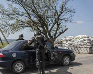 Донецький гарнізон міліції зайняв третю лінію блокпостів в Маріуполі