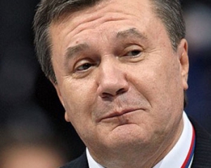Янукович зараз сидить в Сочі на дачі і безпробудно п&#039;є - журналіст