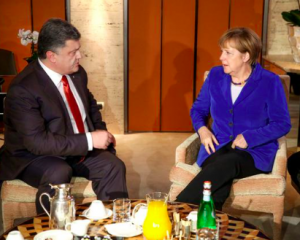 Беседа Порошенко с Меркель продолжалась 50 минут