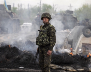 Террористы за последние сутки 60 раз обстреляли позиции украинских силовиков