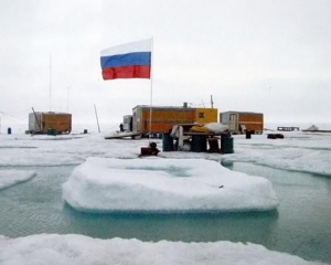 Россия захватывает Арктику с помощью церкви и армии - СМИ