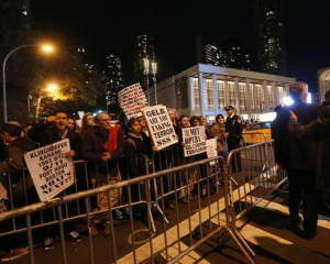 В Нью-Йорке прошла акция протеста из-за оперы о палестинских террористах