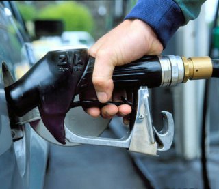 Скоро бензин будет стоить 14,1 грн за литр - АМКУ