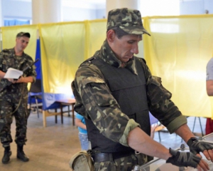 В зоне АТО смогут проголосовать 10 тысяч военных