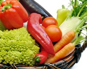Украина пожалуется на Россию в ВТО из-за запрета овощей и фруктов