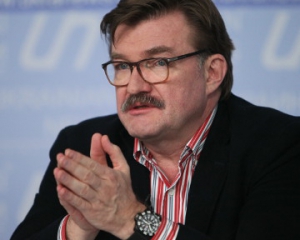 Госпогранслужба пропустила журналиста Киселева в Украину