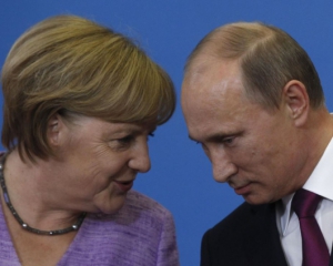 Путин с Меркель договорились об очередной встрече контактной группы