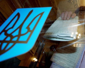 По "мажоритарці" в Раду проходять самовисуванці і кандидати від партії Порошенка