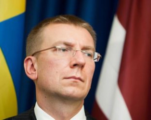 Глава МИД Латвии посоветовал Михалкову не приезжать