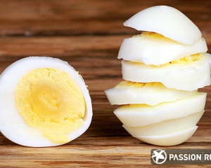 Як легко очистити яйця і не пошкодити цілісність білка