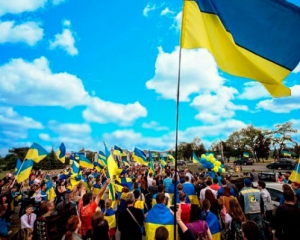 Українців стало 42, 8 мільйона без окупованого Криму