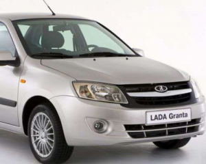 АвтоВАЗ отзывает более 14 тысяч Lada Granta из-за проблем с тормозами