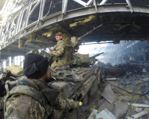 Один из сепаратистов добровольно сдался &quot;киборгам&quot; в Донецком аэропорту