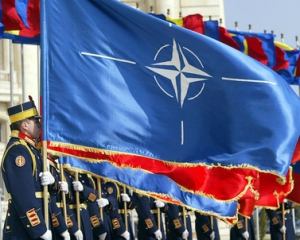 Глави МЗС країн НАТО обговорять ситуацію в Україні 2 грудня