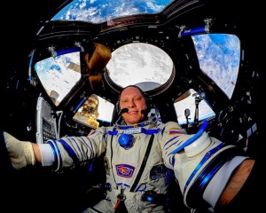 Российский космонавт сделал селфи в состоянии невесомости
