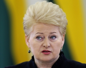Россия является хищником с залитыми кровью руками - президент Литвы