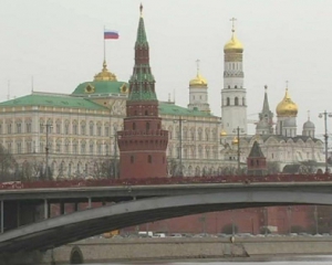 "Ми нахрін нікому не потрібні! Наше місце біля параші!" - російський економіст