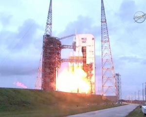 Космический корабль Orion пересек орбиту МКС и успешно вернулся на Землю