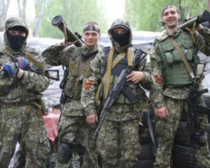 У терористів &quot;панахида&quot;: зібрали трупи поплічників на самоскид і відвезли на звалище