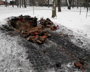 В Харькове неизвестные взорвали памятник воинам УПА