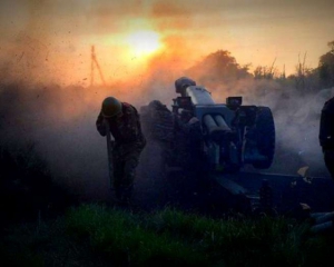 Колона допомоги прорвалась до &quot;кіборгів&quot; крізь обстріли терористів