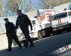 СНБО: В Украину заехали 6 грузовиков с флагами РФ, груз - не гуманитарное