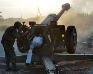 Боевики 9 раз обстреляли украинские войска из гранатометов и артиллерии