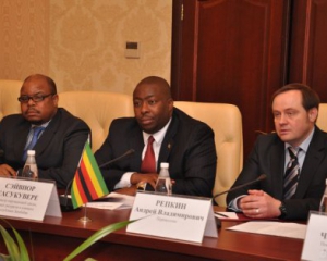 МИД пригрозил Зимбабве из-за визита премьера в Крым