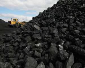 Москаль просит правительство вывести из Луганщины тысячи тонн угля, которые лежат &quot;мервым грузом&quot;