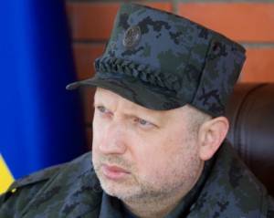 Турчинов не виключає запровадження воєнного стану в Україні