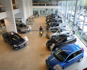 В новом году автомобили подорожают еще на 5% из-за дополнительного импортного сбора